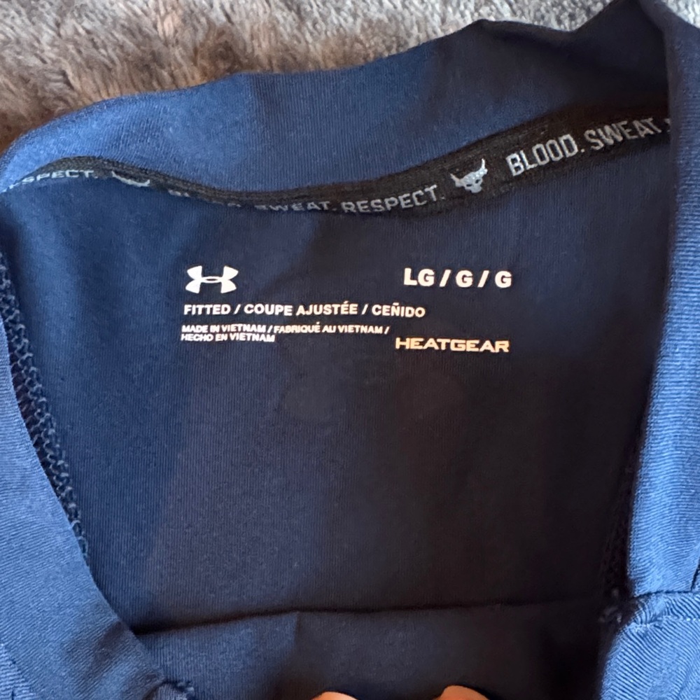 Navy Blue Sleeveless Athletic Tank Project Rock Under Armour - Picture 3 of 4